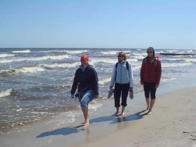 Wassertreten am Strand Koserow